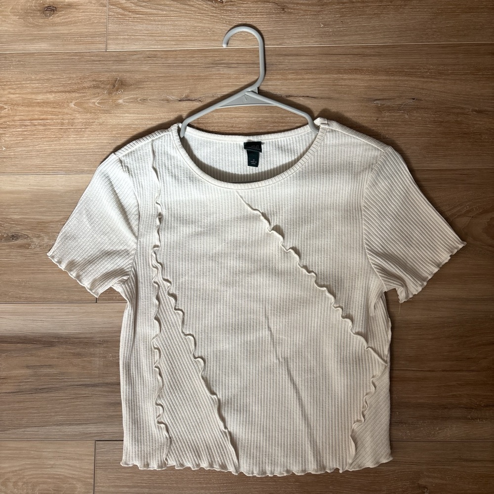 Wild Fable Cream Ruffled Short Sleeve Tee